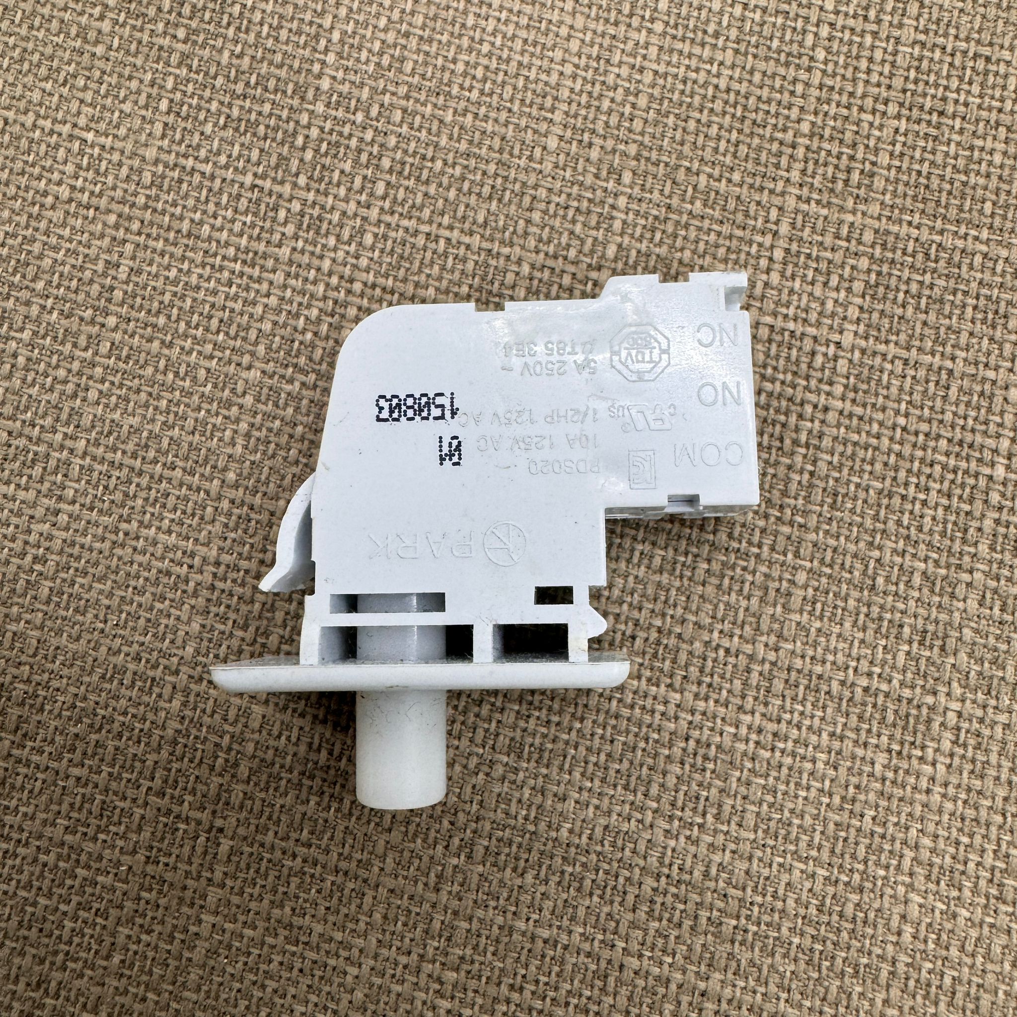 GE-Dryer-Door-Switch-WE4M415 GE-Dryer-Door-Switch-WE4M415
